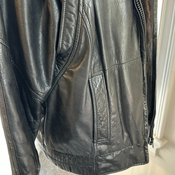 Vintage Marc by Andrew Marc Leather Jacket, lined w/genuine removable mink vest - Picture 6 of 13